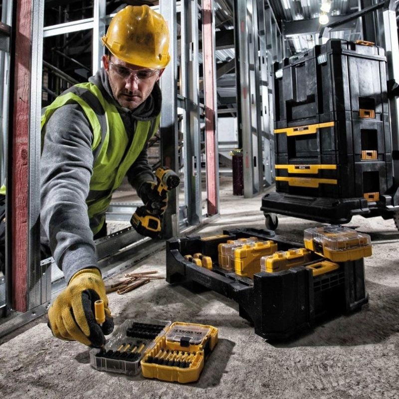 Coffret Thoughcase de 37 pièces DEWALT DT70732T-QZ avec embouts 25/57/89mm