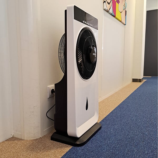 Ventilateur brumisateur répulsif anti-moustiques - D30cm - 100W