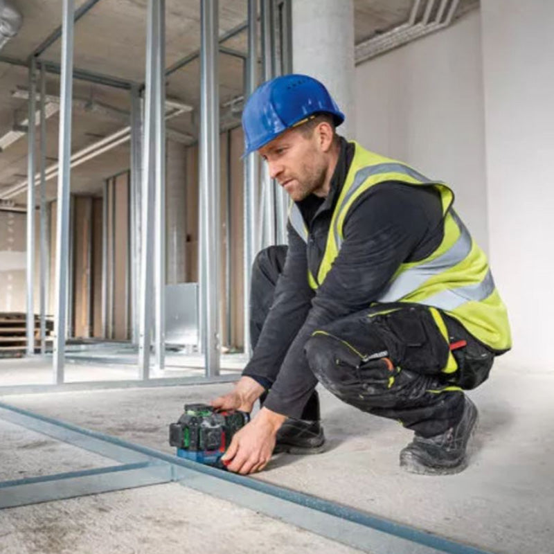 Laser lignes BOSCH GLL 18V-120-33 CG - 0 601 065 101 Professional (vendu sans batterie) en L-BOXX avec accessoires