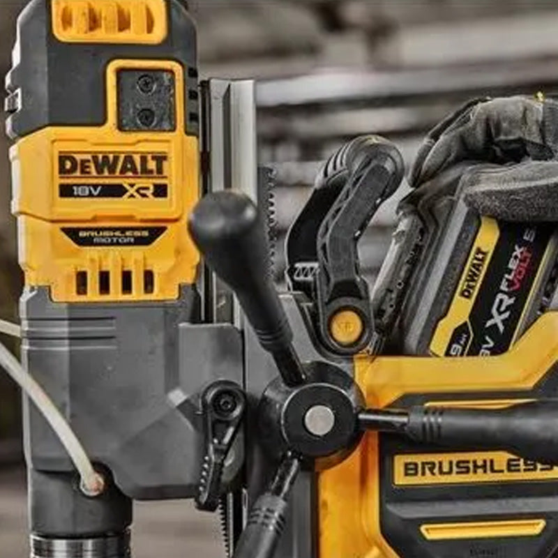 Perceuse magnétique DEWALT DCD1623N-XJ  XR 18V ADVANTAGE brushless (sans batteries, sans chargeur)