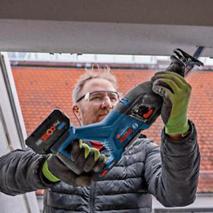 Pack  3 outils 18V BOSCH : GSB 18V-110C + GKS 18V-68GC + GSA 18V-28 + 1 batterie 4,0 Ah (ProCORE) + 2 batteries 5,5 Ah (ProCORE) + GAL 1880CV (L)