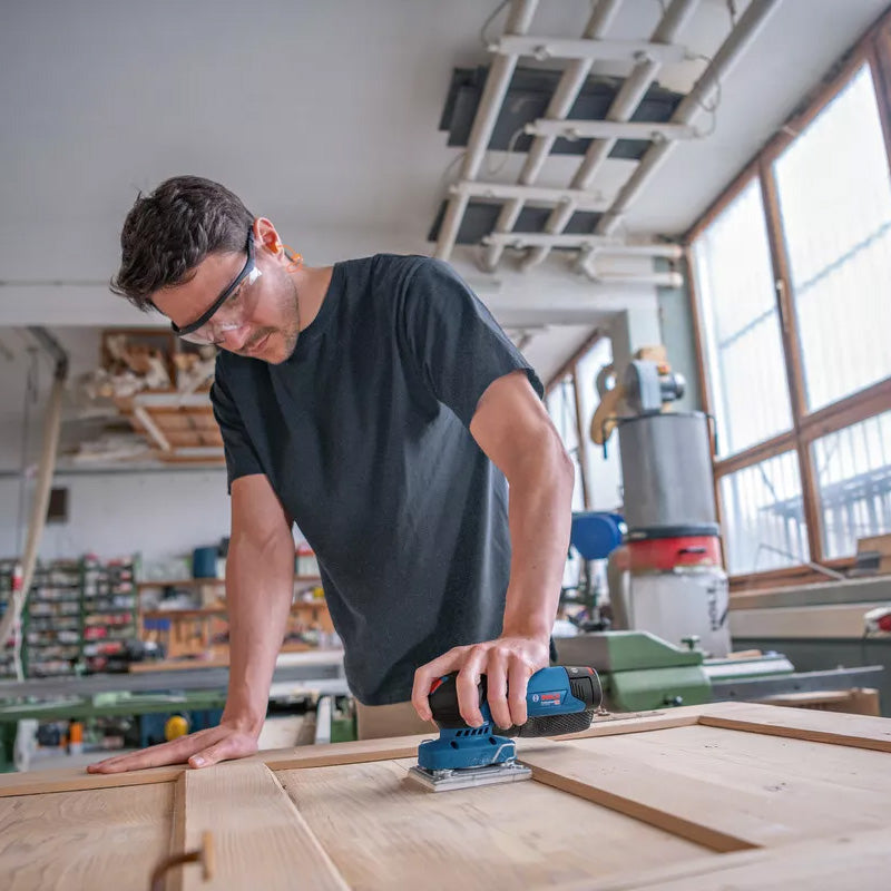 Ponceuse vibrante sans-fil BOSCH GSS 12V-13 - 0 601 9L0 001 Professional (vendu sans batterie) en L-BOXX avec accessoires