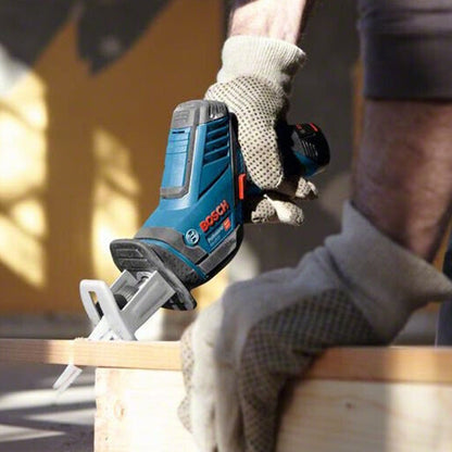 Scie Sabre sans fil BOSCH 060164L902 GSA 12V - 14 Professionnal (vendu sans batterie) en carton)