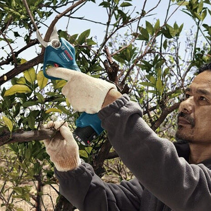 Sécateur sans fil  BOSCH 06019K1021 12V 2 batteries 3Ah et chargeur