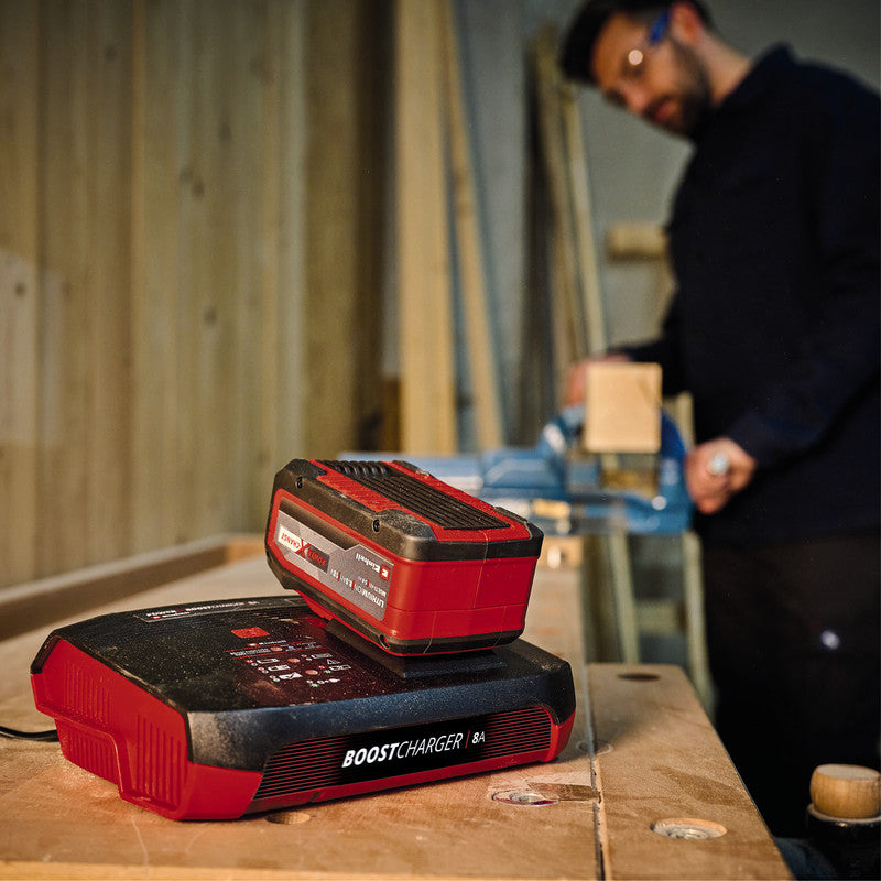Chargeur Power X-Boostcharger 18V 8A EINHELL Power X-Change Lithium Ion