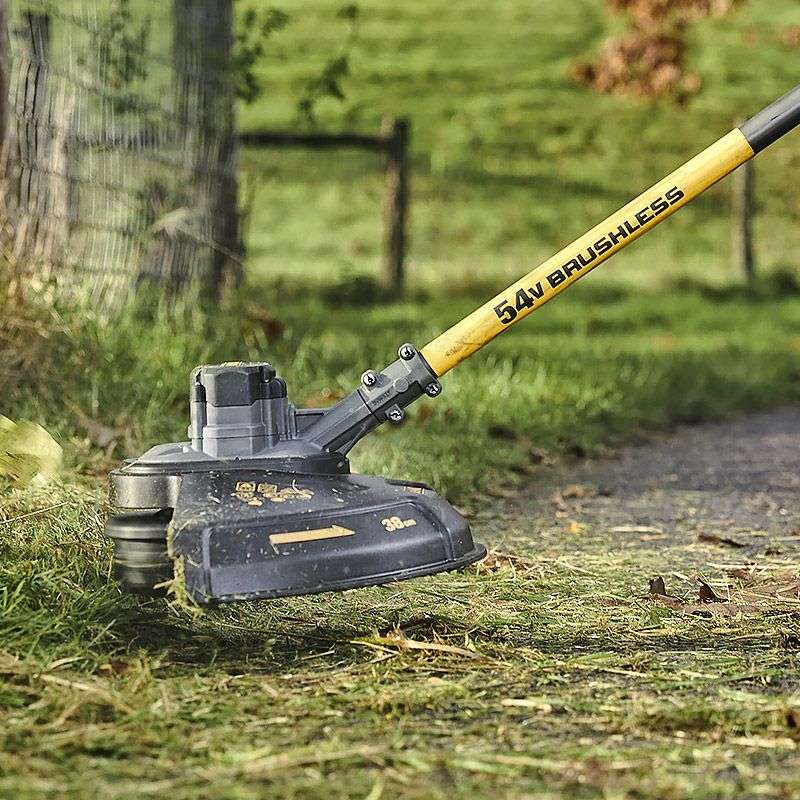 Débroussailleuse 38cm 54V DEWALT DCM571N-XJ FLEXVOLT Brushless (vendu sans batterie)