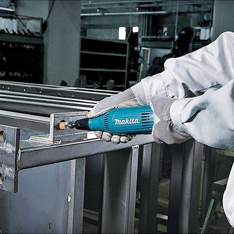 Meuleuse Droite MAKITA GD0603 240 W